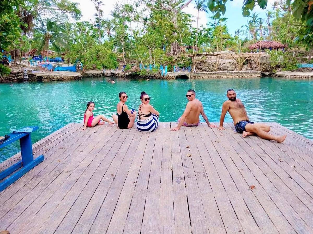 Private custom island tour in Efate